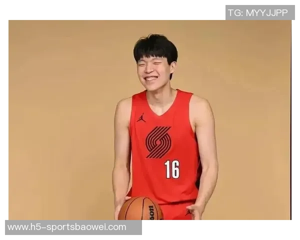 美记感慨杨瀚森泪洒赛场表现不佳却更加看好他的未来发展